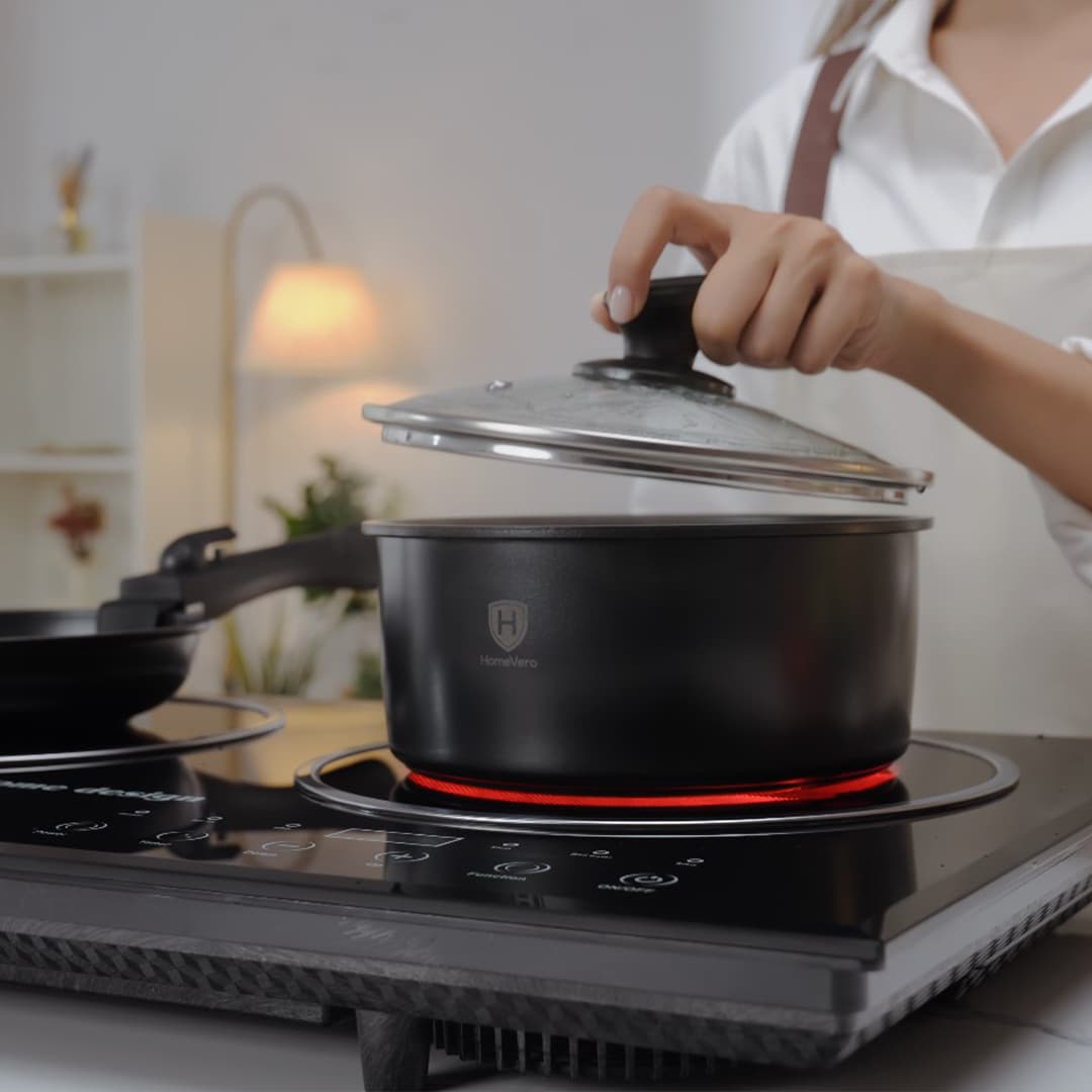 HomeVero 17pcs Carbon Steel Cookware Set Black HV-1017B